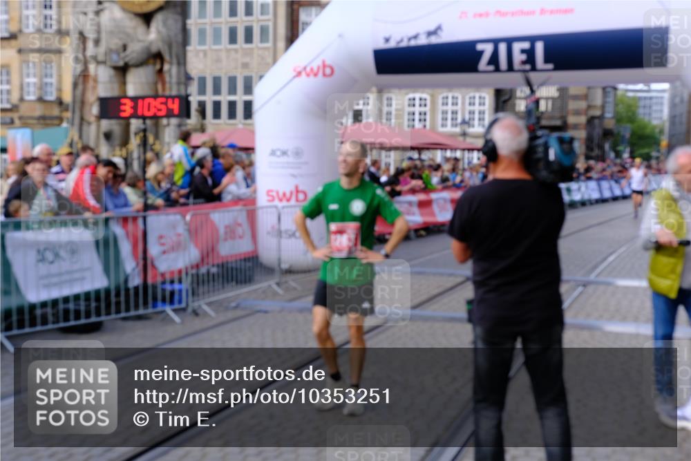 13.09.2026 - 21. swb-Marathon Bremen Tim E. http://msf.ph/oto/10353251 13.09.2026 12:41:42 Ziel  meine-sportfotos.de