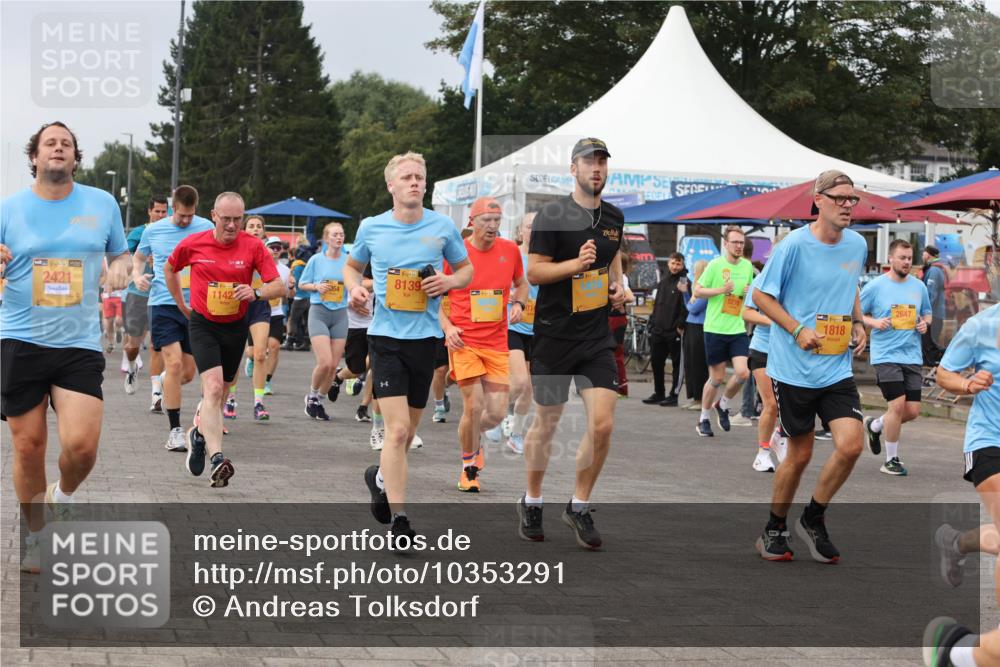 13.09.2026 - Kiel Lauf Andreas Tolksdorf http://msf.ph/oto/10353291 13.09.2026 09:57:02 Kiellinie 39, 2421, 381, 8139, 11422, 2647, 3, 1818 meine-sportfotos.de