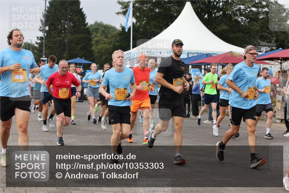 13.09.2026 - Kiel Lauf Andreas Tolksdorf http://msf.ph/oto/10353303 13.09.2026 09:57:02 Kiellinie 2421, 11427, 38, 8139, 1818, 2647 meine-sportfotos.de