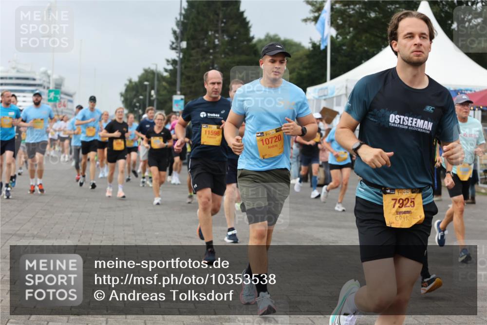 13.09.2026 - Kiel Lauf Andreas Tolksdorf http://msf.ph/oto/10353538 13.09.2026 09:57:10 Kiellinie 11598, 38, 10720, 7925 meine-sportfotos.de
