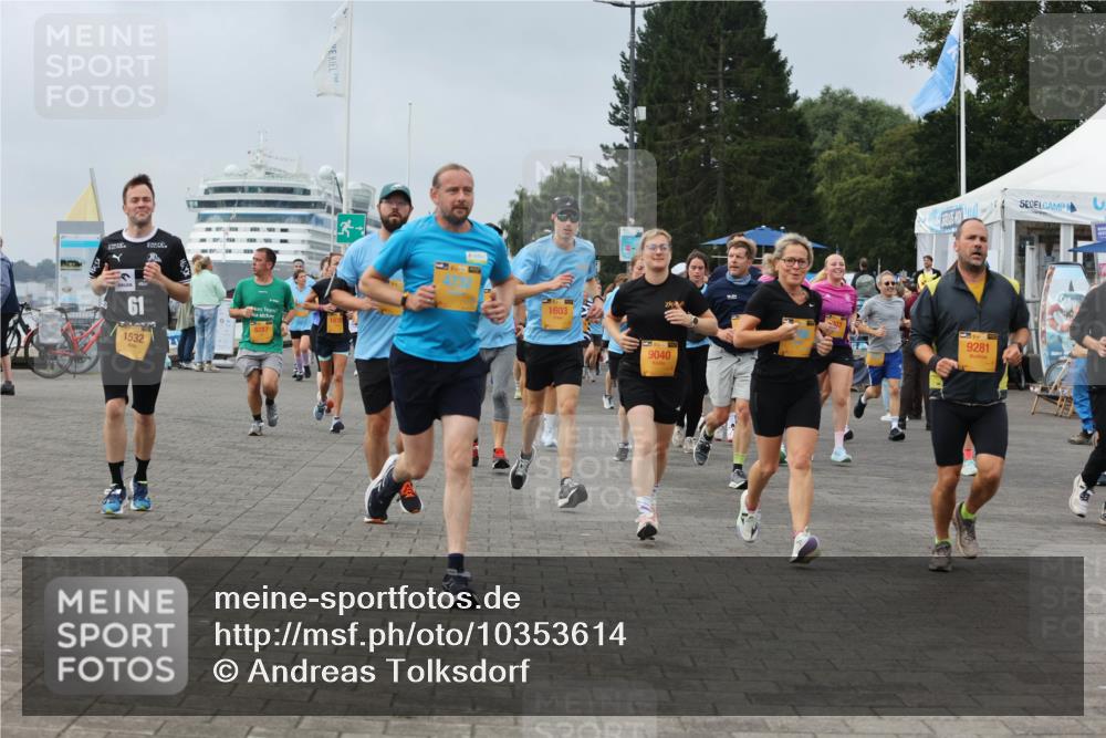 13.09.2026 - Kiel Lauf Andreas Tolksdorf http://msf.ph/oto/10353614 13.09.2026 09:57:12 Kiellinie 61, 1532, 6287, 1603, 9281, 9040 meine-sportfotos.de