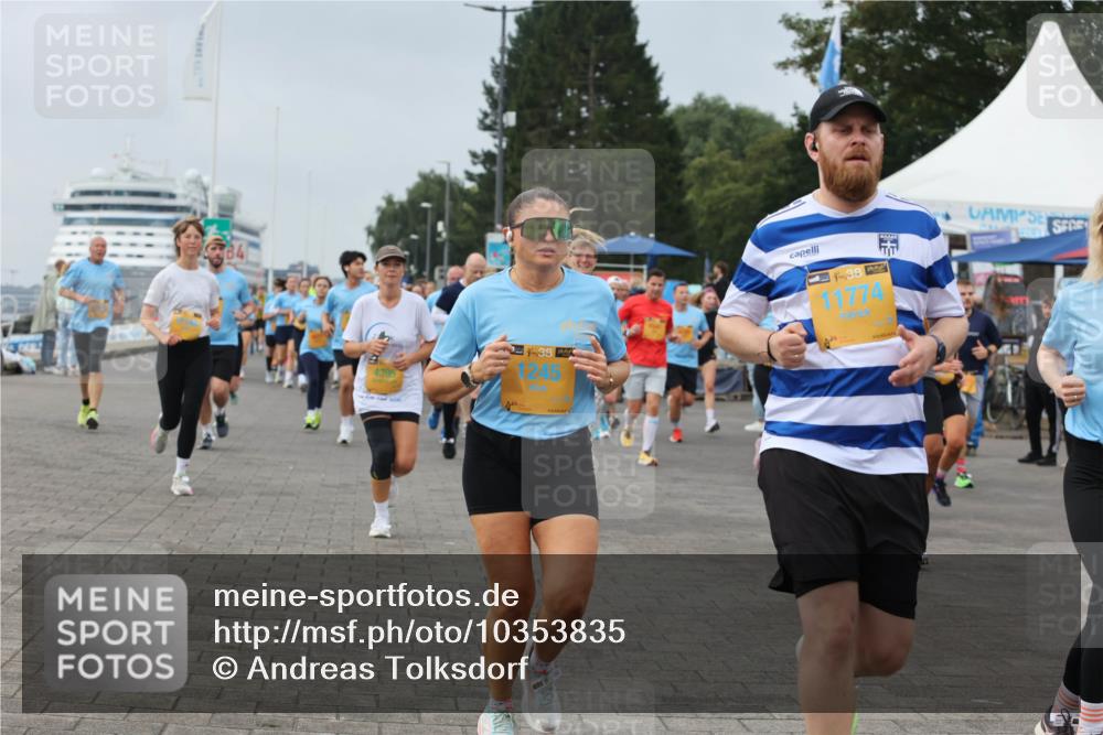 13.09.2026 - Kiel Lauf Andreas Tolksdorf http://msf.ph/oto/10353835 13.09.2026 09:57:21 Kiellinie 4395, 48, 11774 meine-sportfotos.de
