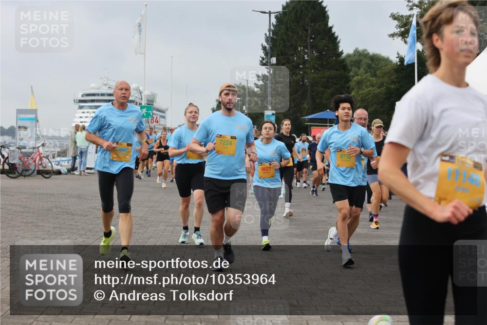 13.09.2026 - Kiel Lauf Andreas Tolksdorf http://msf.ph/oto/10353964 13.09.2026 09:57:25 Kiellinie 39, 4, 7224, 9627, 8758 meine-sportfotos.de