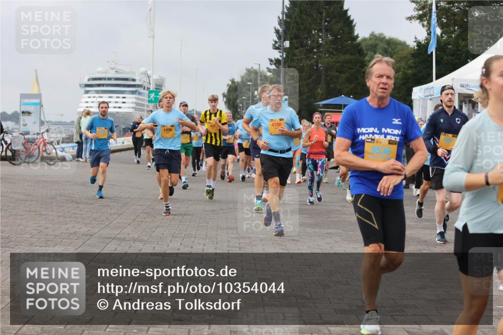 13.09.2026 - Kiel Lauf Andreas Tolksdorf http://msf.ph/oto/10354044 13.09.2026 09:57:34 Kiellinie 4196, 1496, 1, 38, 8536 meine-sportfotos.de