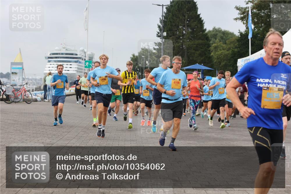 13.09.2026 - Kiel Lauf Andreas Tolksdorf http://msf.ph/oto/10354062 13.09.2026 09:57:35 Kiellinie 1496, 5816, 4196, 8536 meine-sportfotos.de