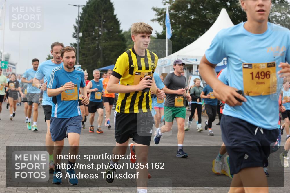 13.09.2026 - Kiel Lauf Andreas Tolksdorf http://msf.ph/oto/10354162 13.09.2026 09:57:38 Kiellinie 84, 286, 38, 3949, 1496 meine-sportfotos.de