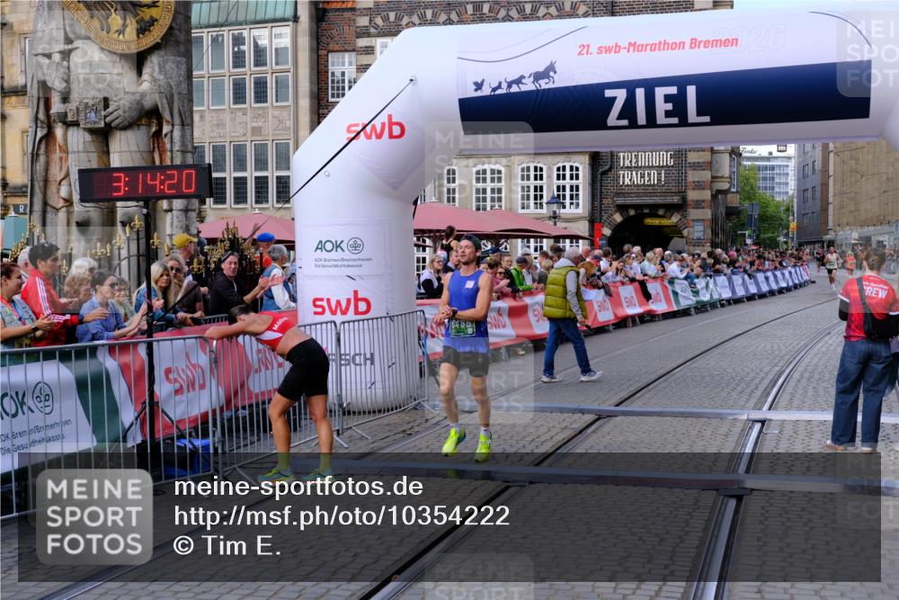 13.09.2026 - 21. swb-Marathon Bremen Tim E. http://msf.ph/oto/10354222 13.09.2026 12:45:09 Ziel 289, 814, 1187, 1840, 4474, 6485, 8285 meine-sportfotos.de