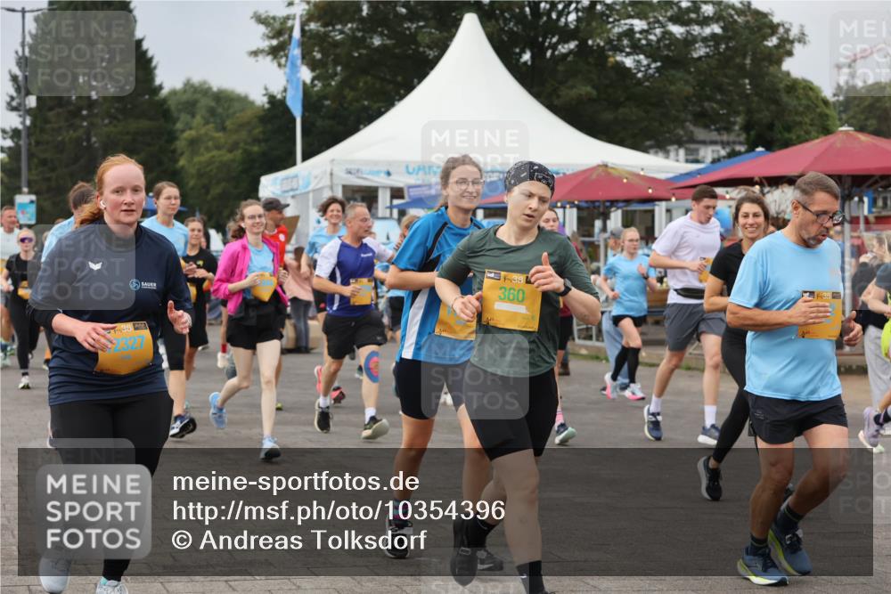 13.09.2026 - Kiel Lauf Andreas Tolksdorf http://msf.ph/oto/10354396 13.09.2026 09:57:45 Kiellinie 38, 2327, 38, 360, 1, 38 meine-sportfotos.de