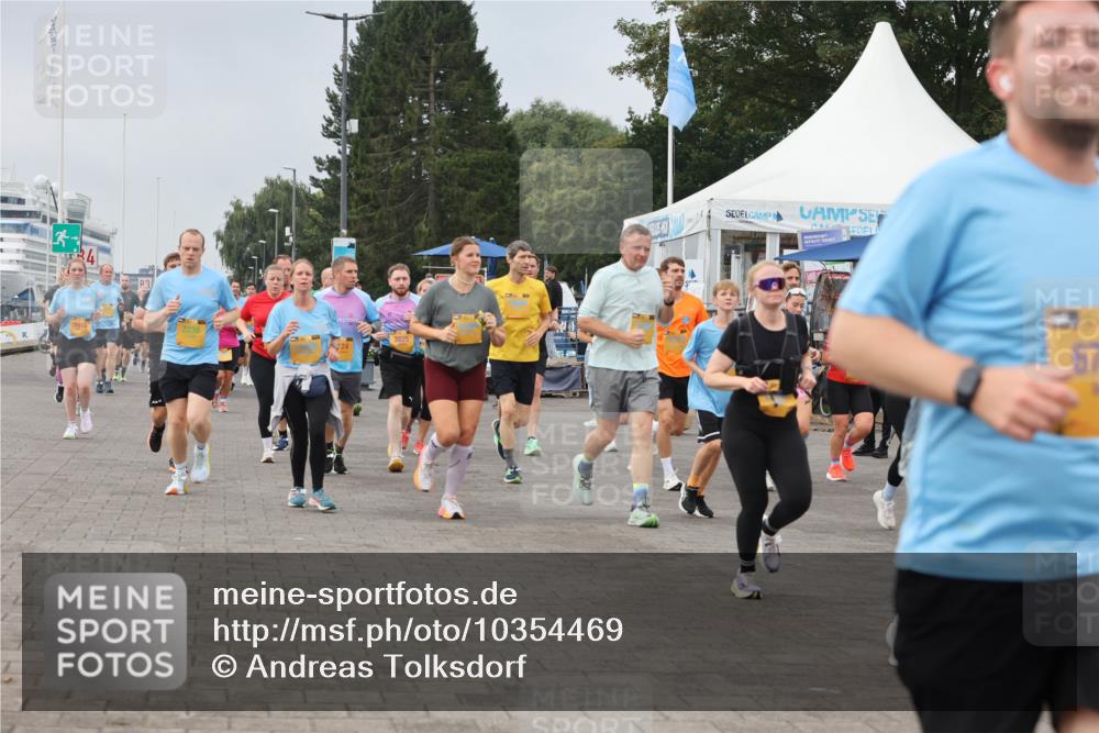 13.09.2026 - Kiel Lauf Andreas Tolksdorf http://msf.ph/oto/10354469 13.09.2026 09:57:48 Kiellinie 24 meine-sportfotos.de