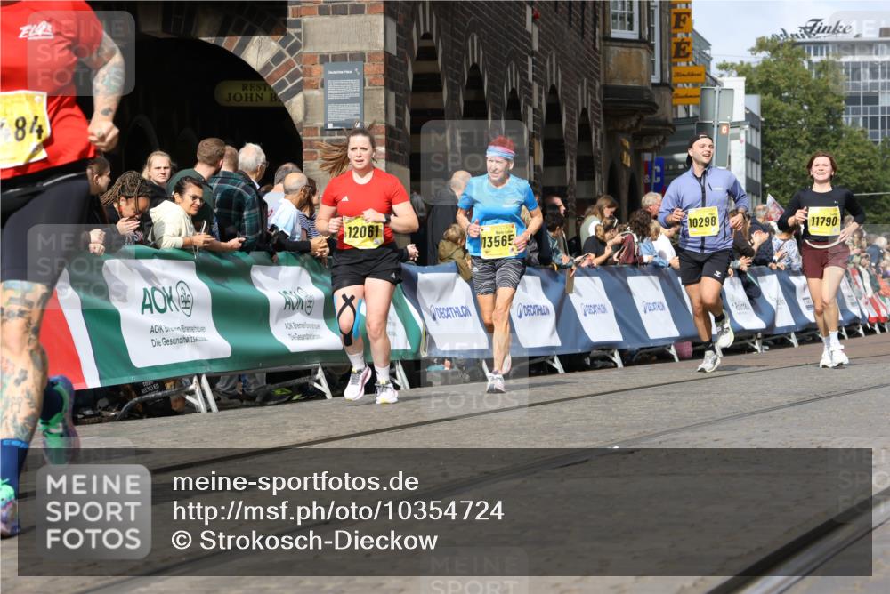 13.09.2026 - 21. swb-Marathon Bremen Strokosch-Dieckow http://msf.ph/oto/10354724 13.09.2026 10:56:07 Ziel 10243, 10374, 10379, 10423, 10529, 10550, 10703, 10809, 10952, 11377, 11510, 12108, 12125, 12143, 12188, 12484, 10184, 10211, 10246, 10322, 10365, 10443, 10670, 10699, 10957, 10960, 11280, 11317, 11570, 11693, 11782, 12452 meine-sportfotos.de