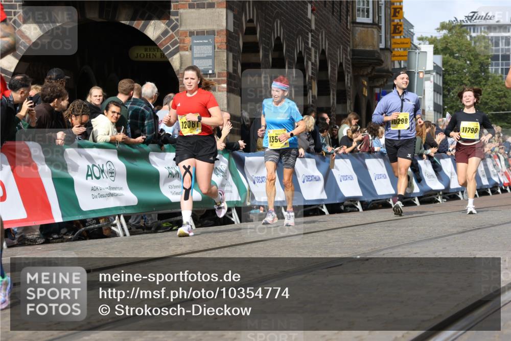 13.09.2026 - 21. swb-Marathon Bremen Strokosch-Dieckow http://msf.ph/oto/10354774 13.09.2026 10:56:07 Ziel 10243, 10374, 10379, 10423, 10529, 10550, 10703, 10809, 10952, 11377, 11510, 12108, 12125, 12143, 12188, 12484, 10184, 10211, 10246, 10322, 10365, 10443, 10670, 10699, 10957, 10960, 11280, 11317, 11570, 11693, 11782, 12452 meine-sportfotos.de
