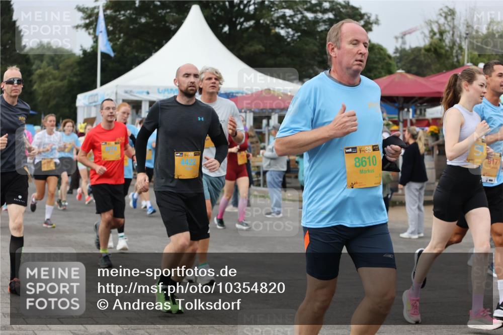 13.09.2026 - Kiel Lauf Andreas Tolksdorf http://msf.ph/oto/10354820 13.09.2026 09:57:59 Kiellinie 38, 4422, 287, 8610, 9177 meine-sportfotos.de