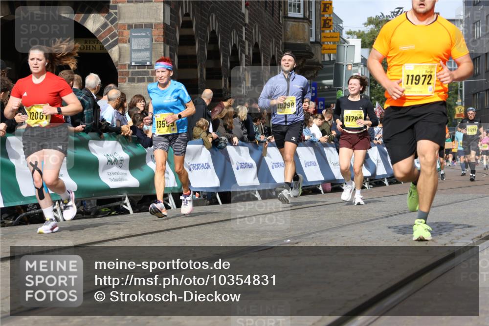 13.09.2026 - 21. swb-Marathon Bremen Strokosch-Dieckow http://msf.ph/oto/10354831 13.09.2026 10:56:08 Ziel 10243, 10374, 10379, 10423, 10529, 10550, 10690, 10703, 10809, 10952, 11377, 11510, 11972, 12108, 12125, 12143, 12188, 12484, 10184, 10211, 10246, 10322, 10443, 10670, 10699, 10960, 11280, 11317, 11570, 11693, 11782, 12452 meine-sportfotos.de