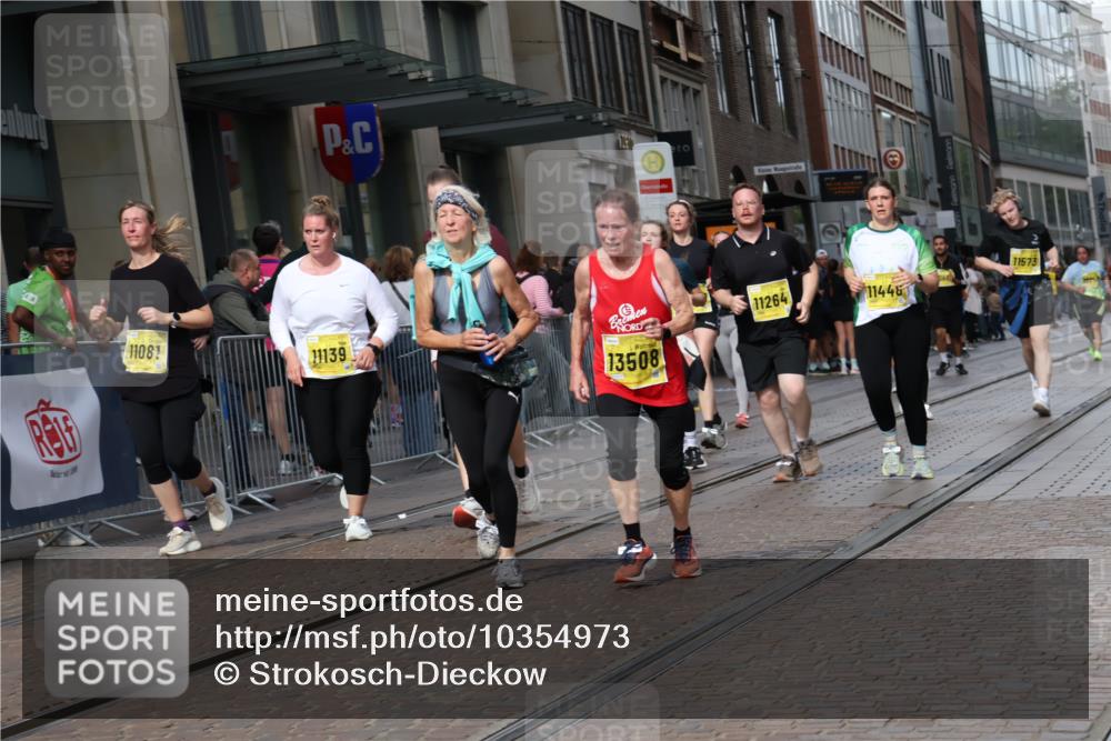 13.09.2026 - 21. swb-Marathon Bremen Strokosch-Dieckow http://msf.ph/oto/10354973 13.09.2026 11:16:00 Ziel 10242, 11026, 11081, 11139, 11181, 11200, 11264, 11274, 11385, 11448, 11573, 11768, 12057, 12151, 12539, 13508, 10474, 10572, 10665, 10900, 11217, 11307, 11549, 11613, 11778, 11897, 11940, 12046, 12137, 12306 meine-sportfotos.de