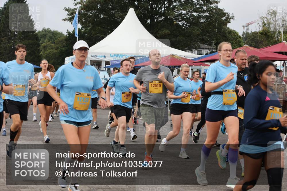 13.09.2026 - Kiel Lauf Andreas Tolksdorf http://msf.ph/oto/10355077 13.09.2026 09:58:07 Kiellinie 39, 10995, 4713, 139, 12122, 2357, 1, 39, 4, 12510, 39, 11670 meine-sportfotos.de