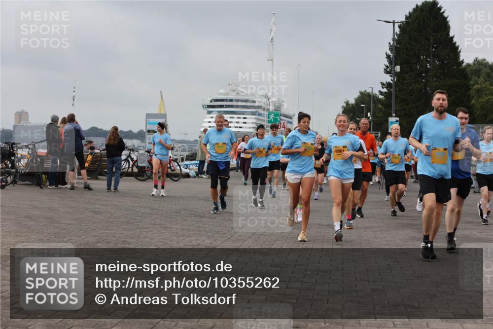 13.09.2026 - Kiel Lauf Andreas Tolksdorf http://msf.ph/oto/10355262 13.09.2026 09:58:12 Kiellinie 8561 meine-sportfotos.de