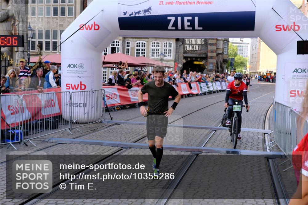 13.09.2026 - 21. swb-Marathon Bremen Tim E. http://msf.ph/oto/10355286 13.09.2026 12:46:55 Ziel 238, 574, 841, 1253, 1391, 1525 meine-sportfotos.de
