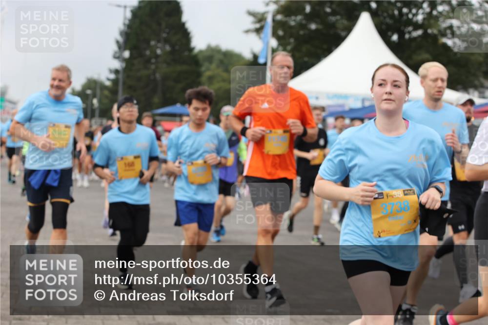 13.09.2026 - Kiel Lauf Andreas Tolksdorf http://msf.ph/oto/10355364 13.09.2026 09:58:16 Kiellinie 98, 3738 meine-sportfotos.de