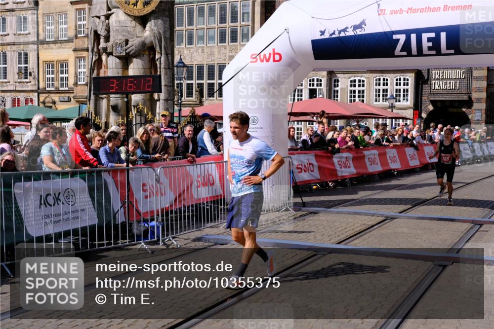 13.09.2026 - 21. swb-Marathon Bremen Tim E. http://msf.ph/oto/10355375 13.09.2026 12:47:01 Ziel 238, 574, 841, 1391 meine-sportfotos.de