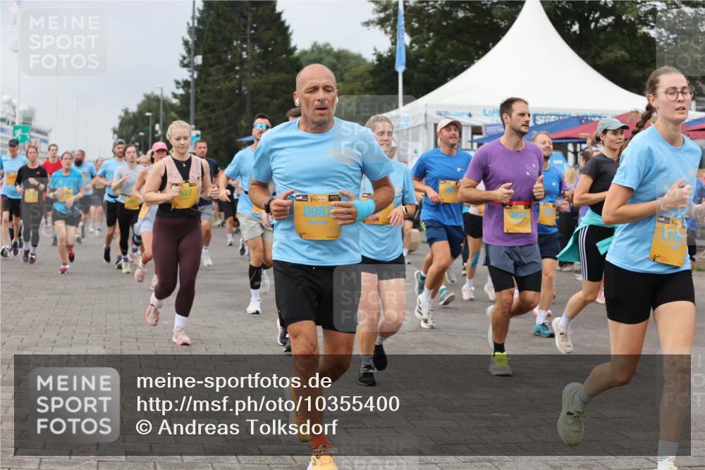 13.09.2026 - Kiel Lauf Andreas Tolksdorf http://msf.ph/oto/10355400 13.09.2026 09:58:25 Kiellinie 627, 38, 8987, 4875, 1166 meine-sportfotos.de
