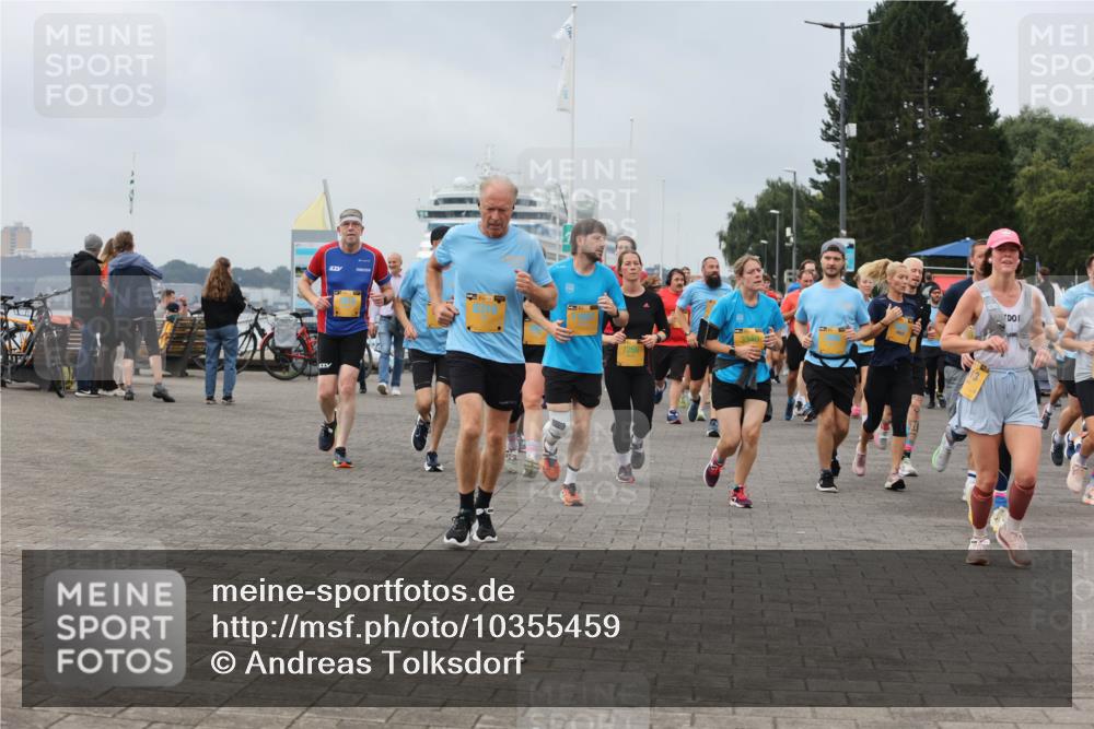 13.09.2026 - Kiel Lauf Andreas Tolksdorf http://msf.ph/oto/10355459 13.09.2026 09:58:27 Kiellinie 7266 meine-sportfotos.de
