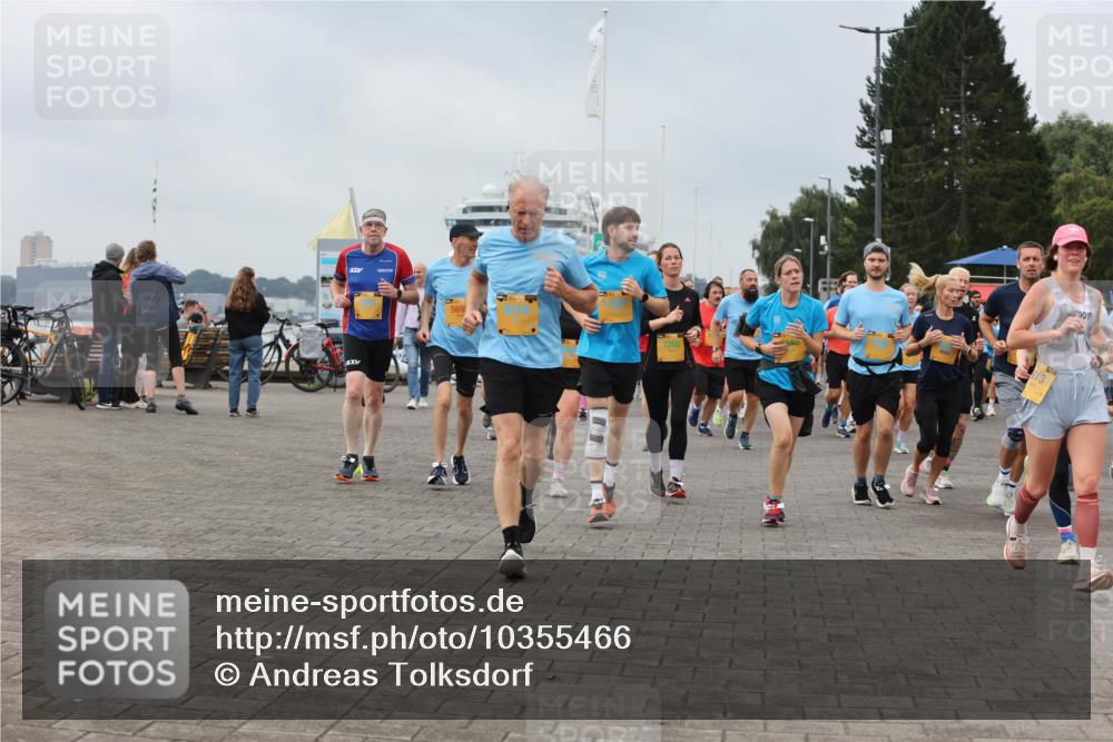 13.09.2026 - Kiel Lauf Andreas Tolksdorf http://msf.ph/oto/10355466 13.09.2026 09:58:28 Kiellinie 569 meine-sportfotos.de