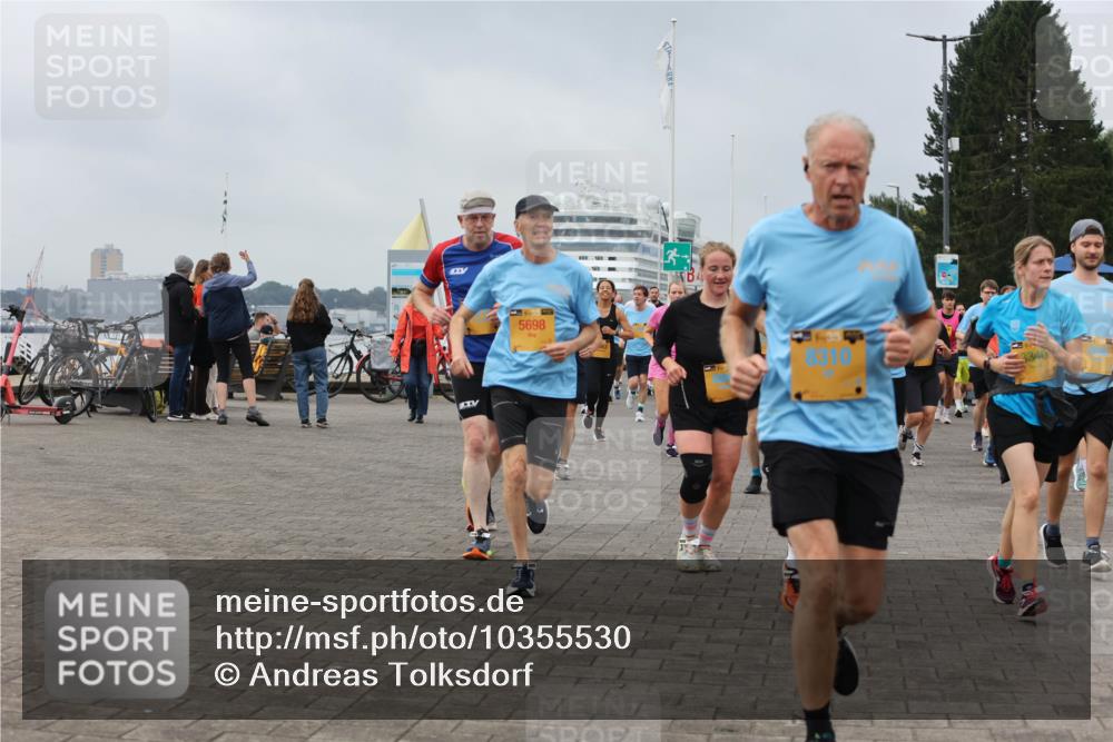 13.09.2026 - Kiel Lauf Andreas Tolksdorf http://msf.ph/oto/10355530 13.09.2026 09:58:29 Kiellinie 11, 5698, 35, 8310, 3340 meine-sportfotos.de