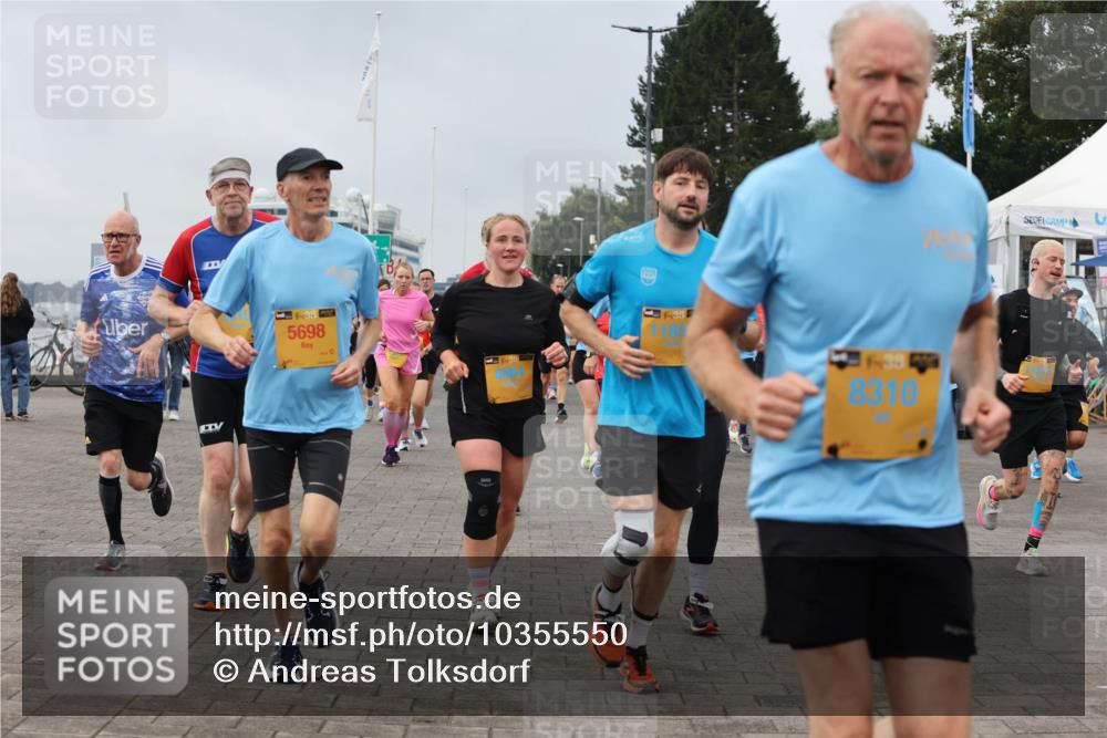 13.09.2026 - Kiel Lauf Andreas Tolksdorf http://msf.ph/oto/10355550 13.09.2026 09:58:30 Kiellinie 5698, 39, 8310 meine-sportfotos.de