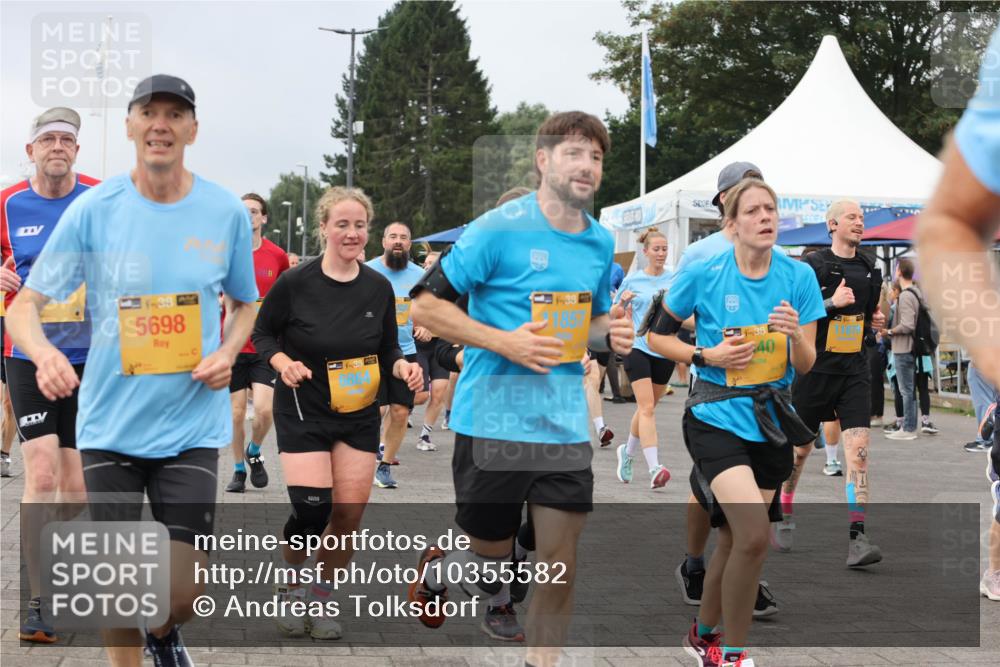 13.09.2026 - Kiel Lauf Andreas Tolksdorf http://msf.ph/oto/10355582 13.09.2026 09:58:30 Kiellinie 5698, 40 meine-sportfotos.de