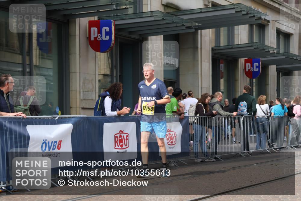 13.09.2026 - 21. swb-Marathon Bremen Strokosch-Dieckow http://msf.ph/oto/10355643 13.09.2026 11:16:19 Ziel 10242, 10679, 11274, 12102, 12158, 10242, 10665, 11026, 11081, 11139, 11181, 11200, 11264, 11385, 11448, 11573, 11613, 11768, 12057, 12151, 12306, 12539, 13508 meine-sportfotos.de
