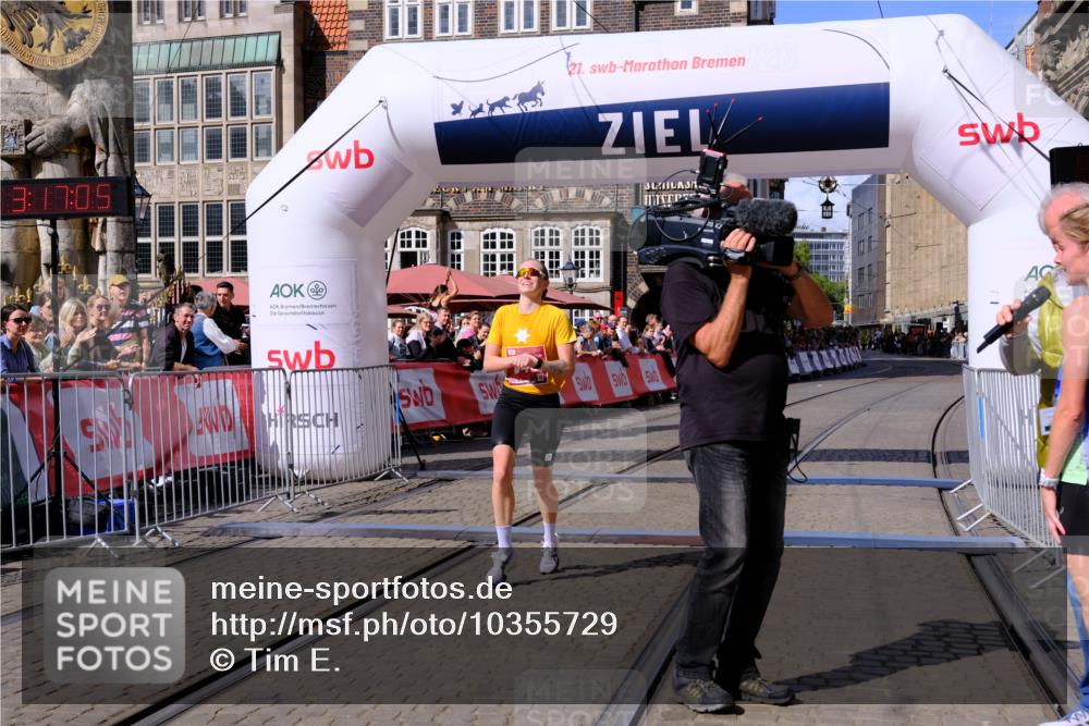 13.09.2026 - 21. swb-Marathon Bremen Tim E. http://msf.ph/oto/10355729 13.09.2026 12:47:54 Ziel 420, 991, 1161, 1783 meine-sportfotos.de