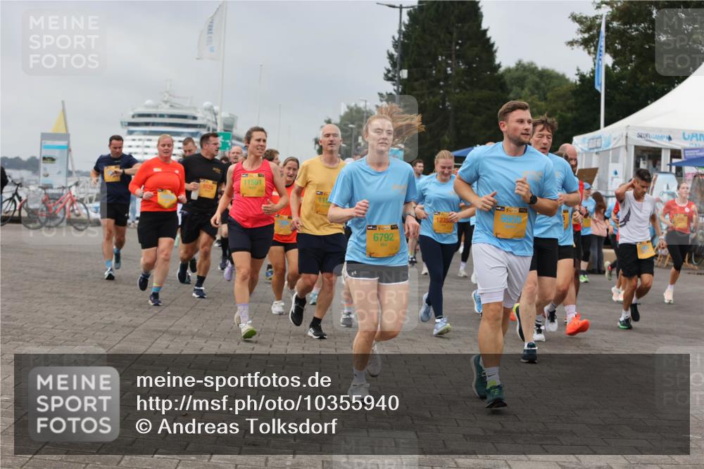 13.09.2026 - Kiel Lauf Andreas Tolksdorf http://msf.ph/oto/10355940 13.09.2026 09:58:46 Kiellinie 11561, 6792, 1235, 9959 meine-sportfotos.de