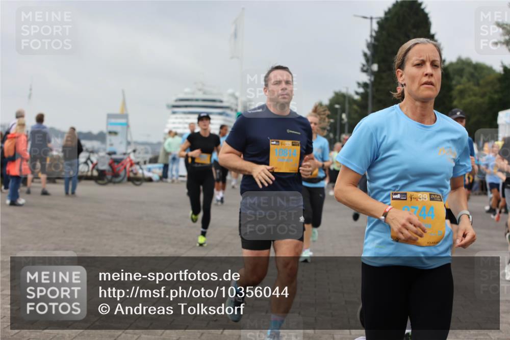 13.09.2026 - Kiel Lauf Andreas Tolksdorf http://msf.ph/oto/10356044 13.09.2026 09:58:50 Kiellinie 11, 39, 10814, 38, 744 meine-sportfotos.de