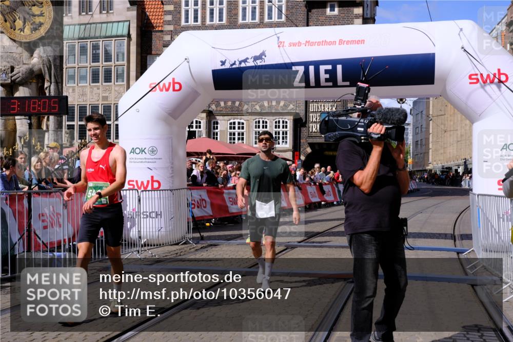13.09.2026 - 21. swb-Marathon Bremen Tim E. http://msf.ph/oto/10356047 13.09.2026 12:48:53 Ziel 314, 5428 meine-sportfotos.de