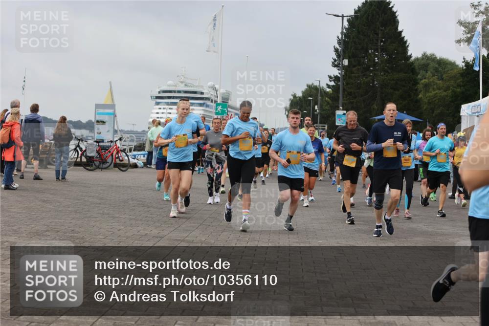 13.09.2026 - Kiel Lauf Andreas Tolksdorf http://msf.ph/oto/10356110 13.09.2026 09:58:54 Kiellinie 7469 meine-sportfotos.de