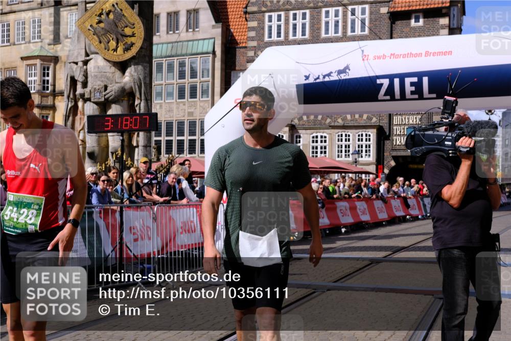 13.09.2026 - 21. swb-Marathon Bremen Tim E. http://msf.ph/oto/10356111 13.09.2026 12:48:56 Ziel 314, 5428 meine-sportfotos.de