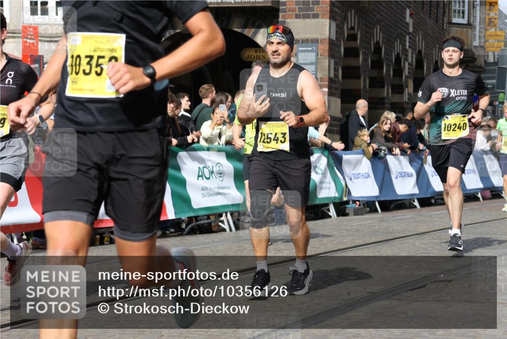 13.09.2026 - 21. swb-Marathon Bremen Strokosch-Dieckow http://msf.ph/oto/10356126 13.09.2026 10:56:43 Ziel 10184, 10211, 10322, 10356, 10443, 10670, 10675, 10699, 10844, 11069, 11256, 11280, 11317, 11407, 11570, 11693, 11795, 11844, 11855, 11871, 12452, 12543, 10610, 11000, 11079, 11328, 11872, 11946, 12284, 12434 meine-sportfotos.de