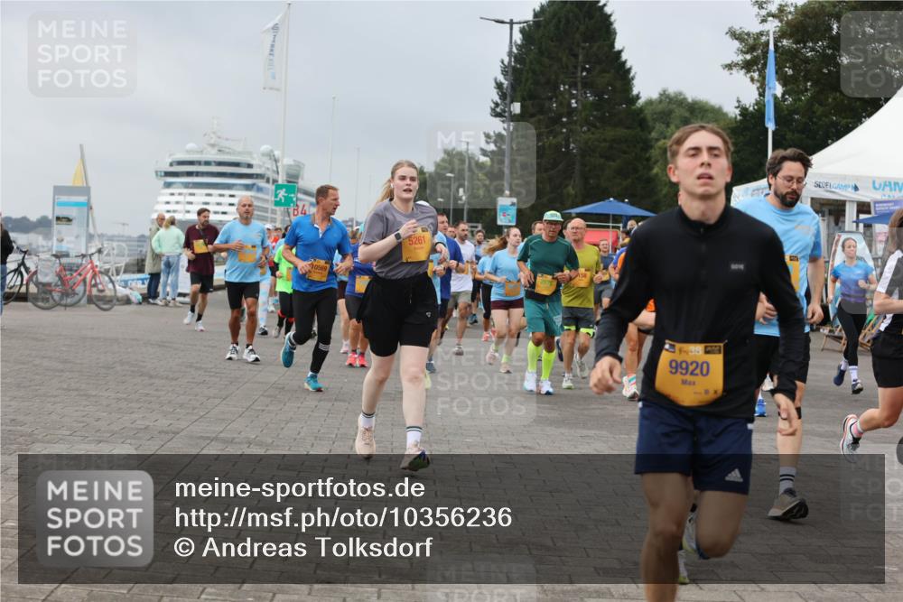 13.09.2026 - Kiel Lauf Andreas Tolksdorf http://msf.ph/oto/10356236 13.09.2026 09:59:00 Kiellinie 84, 10569, 5261, 158, 38, 9920 meine-sportfotos.de