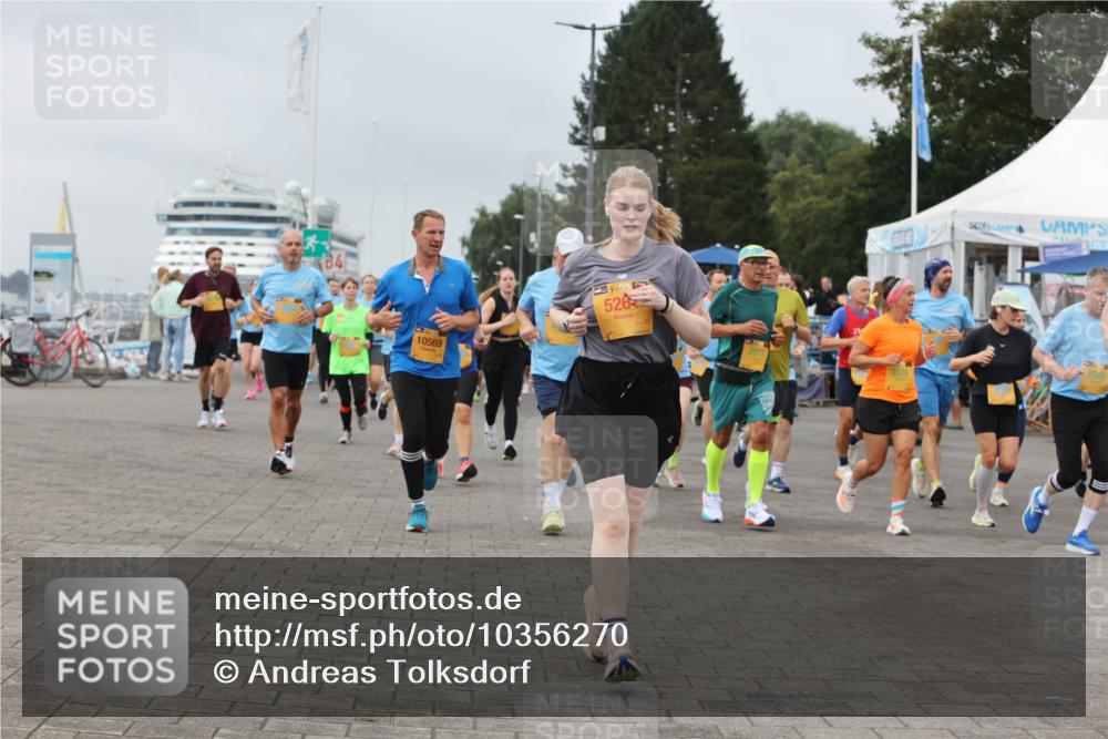 13.09.2026 - Kiel Lauf Andreas Tolksdorf http://msf.ph/oto/10356270 13.09.2026 09:59:01 Kiellinie 10569, 38, 526 meine-sportfotos.de