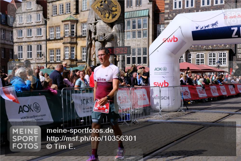 13.09.2026 - 21. swb-Marathon Bremen Tim E. http://msf.ph/oto/10356301 13.09.2026 12:49:52 Ziel 719, 968, 1483 meine-sportfotos.de