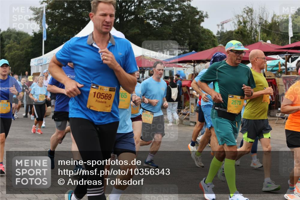 13.09.2026 - Kiel Lauf Andreas Tolksdorf http://msf.ph/oto/10356343 13.09.2026 09:59:04 Kiellinie 38, 1154, 1, 38, 10569, 65, 10144, 38, 2578 meine-sportfotos.de