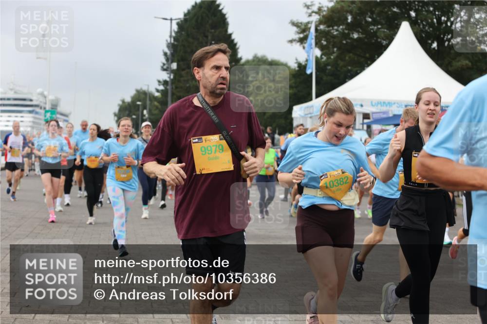 13.09.2026 - Kiel Lauf Andreas Tolksdorf http://msf.ph/oto/10356386 13.09.2026 09:59:06 Kiellinie 4, 48, 9979, 38, 10382 meine-sportfotos.de