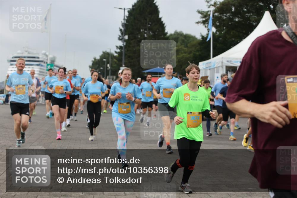 13.09.2026 - Kiel Lauf Andreas Tolksdorf http://msf.ph/oto/10356398 13.09.2026 09:59:07 Kiellinie 4678, 730, 38, 9674 meine-sportfotos.de