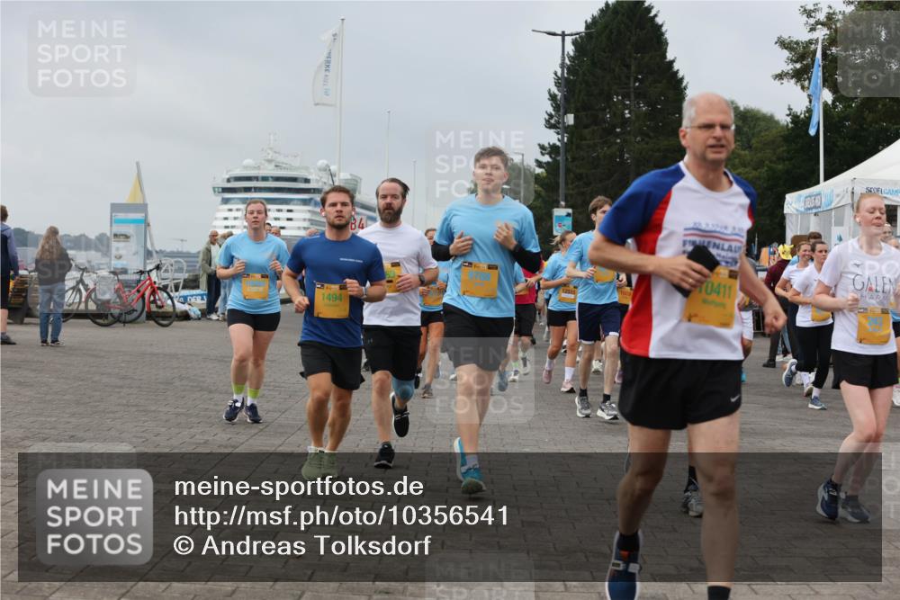 13.09.2026 - Kiel Lauf Andreas Tolksdorf http://msf.ph/oto/10356541 13.09.2026 09:59:11 Kiellinie 1494, 84, 8788, 12515, 0411 meine-sportfotos.de