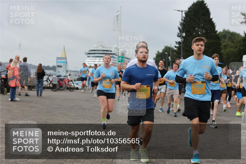 13.09.2026 - Kiel Lauf Andreas Tolksdorf http://msf.ph/oto/10356565 13.09.2026 09:59:12 Kiellinie 1938, 1494, 39, 8788 meine-sportfotos.de