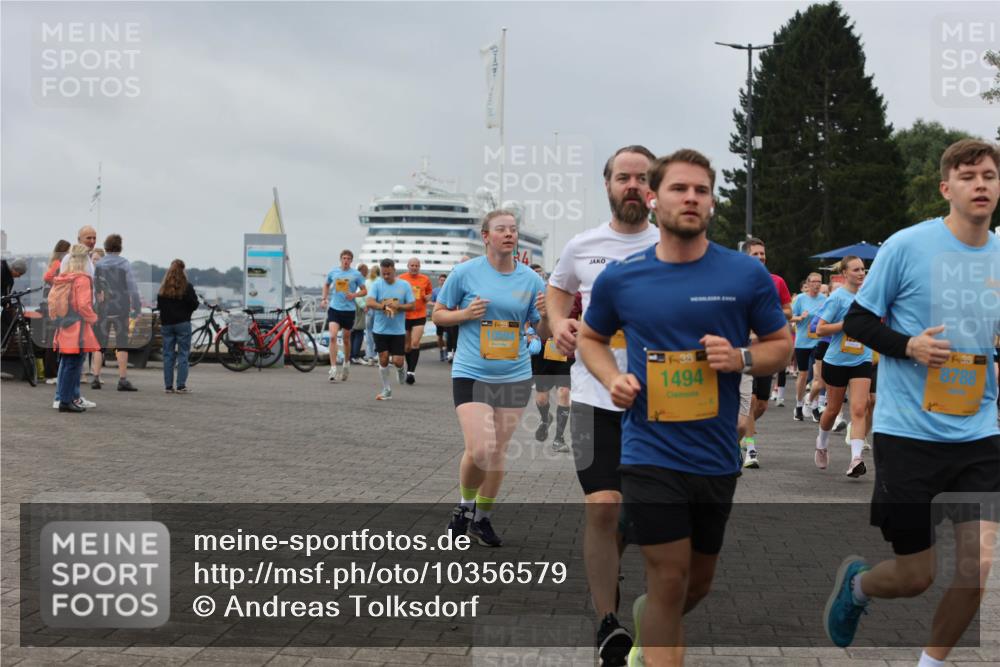 13.09.2026 - Kiel Lauf Andreas Tolksdorf http://msf.ph/oto/10356579 13.09.2026 09:59:13 Kiellinie 39, 10594, 38, 1494, 1, 39, 8788 meine-sportfotos.de