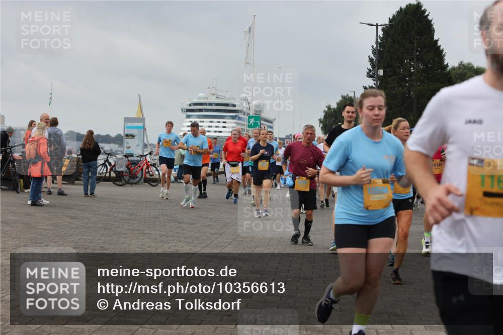 13.09.2026 - Kiel Lauf Andreas Tolksdorf http://msf.ph/oto/10356613 13.09.2026 09:59:14 Kiellinie 10149 meine-sportfotos.de