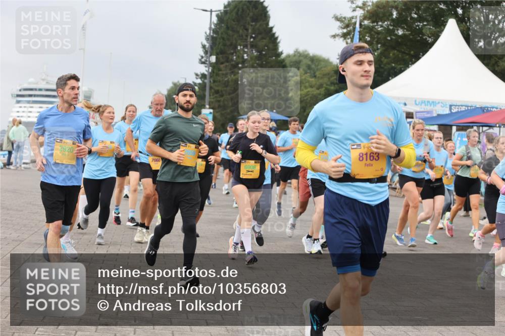 13.09.2026 - Kiel Lauf Andreas Tolksdorf http://msf.ph/oto/10356803 13.09.2026 09:59:24 Kiellinie 2920, 7060, 2659, 38, 6906, 8163 meine-sportfotos.de