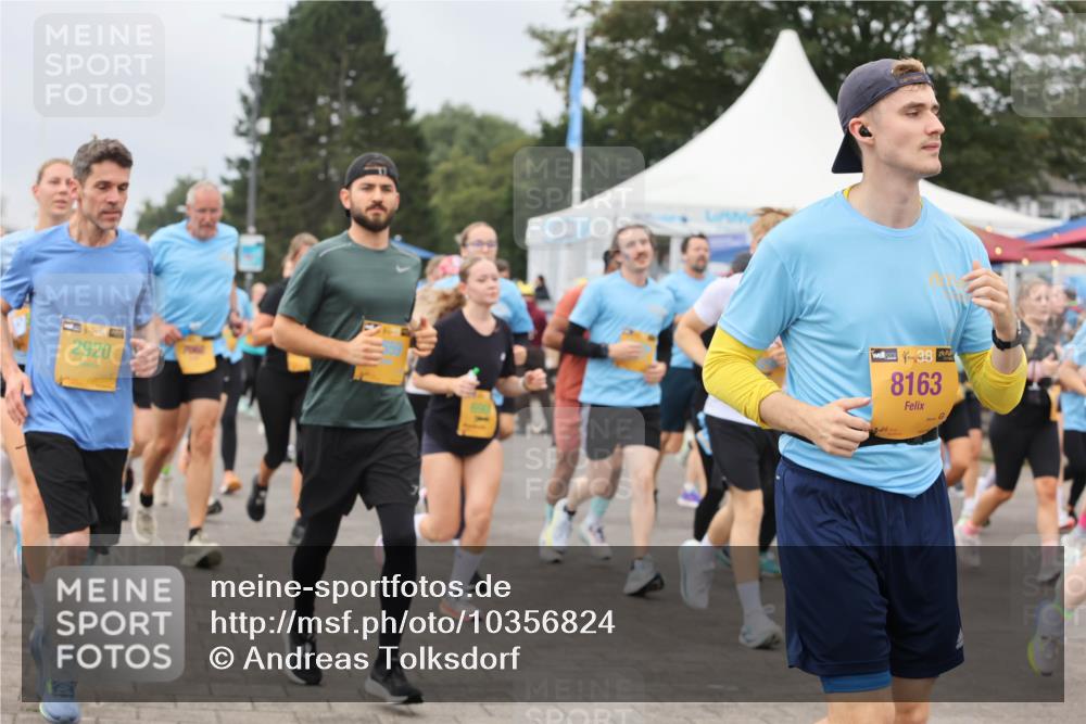 13.09.2026 - Kiel Lauf Andreas Tolksdorf http://msf.ph/oto/10356824 13.09.2026 09:59:24 Kiellinie 2920, 1, 38, 8163 meine-sportfotos.de