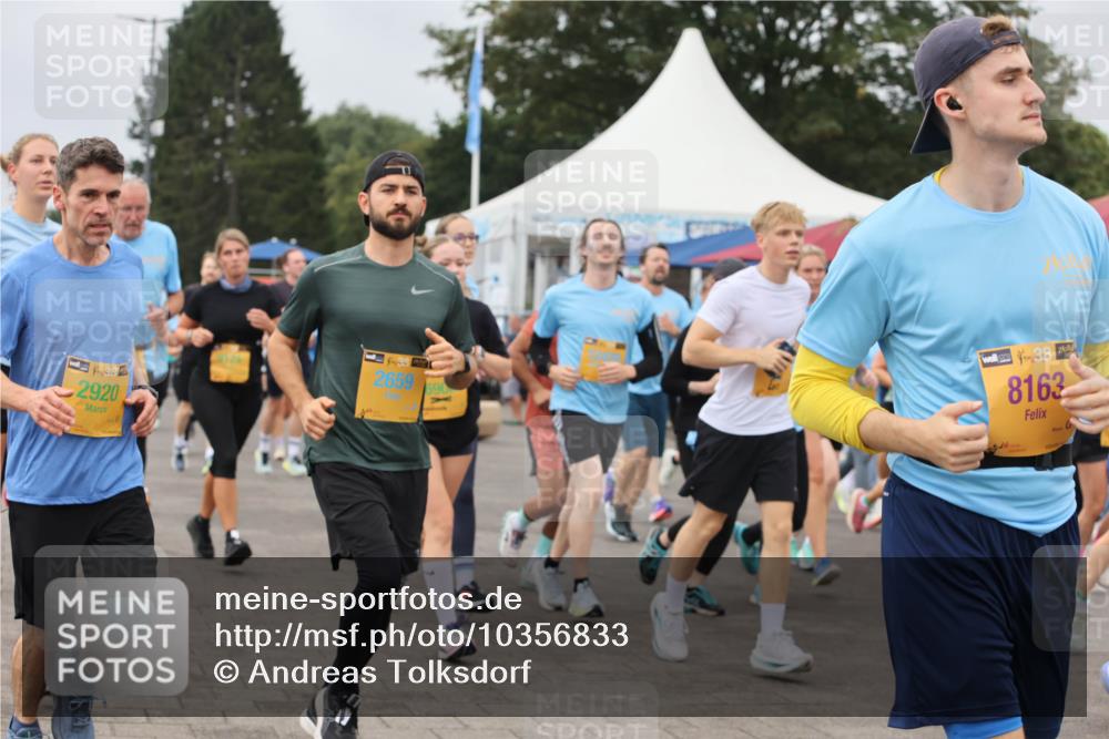 13.09.2026 - Kiel Lauf Andreas Tolksdorf http://msf.ph/oto/10356833 13.09.2026 09:59:25 Kiellinie 4, 38, 2920, 4, 38, 2659, 8163 meine-sportfotos.de